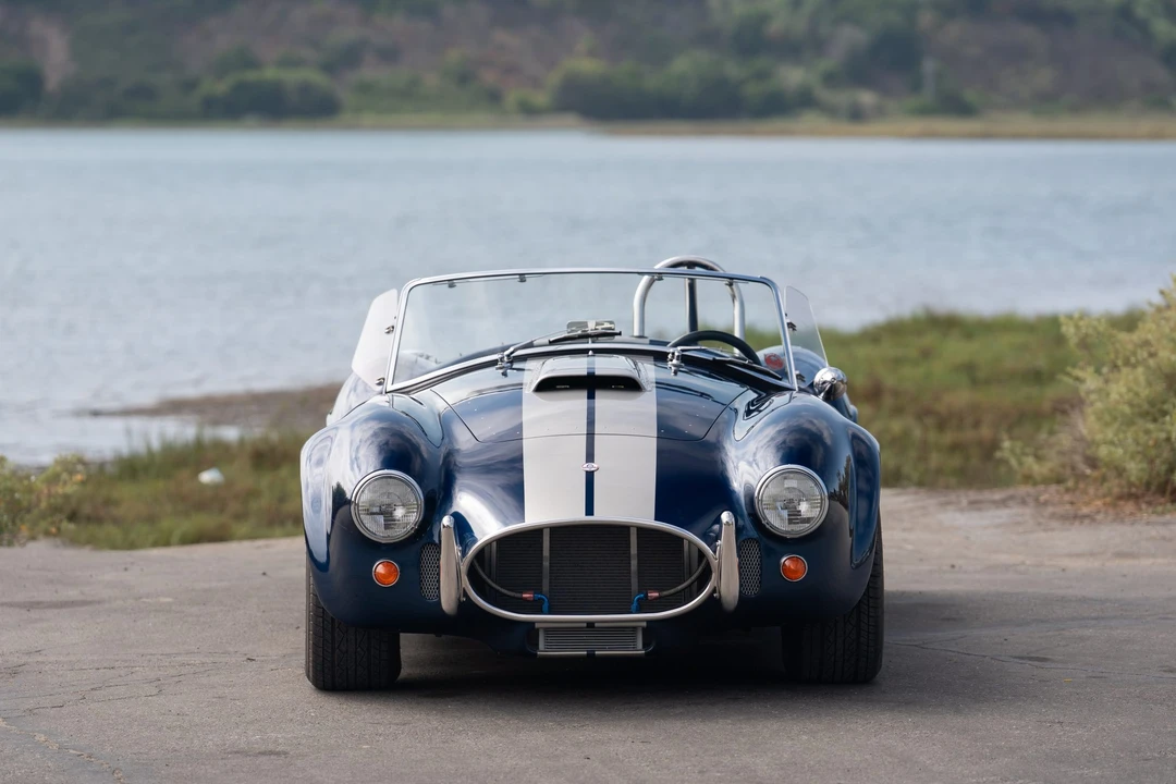 Shelby Cobra Replica - Image 9 of 31