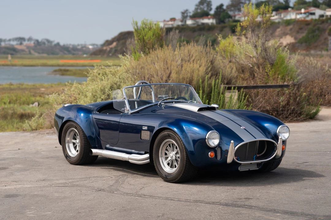 Shelby Cobra Replica - Image 15 of 31