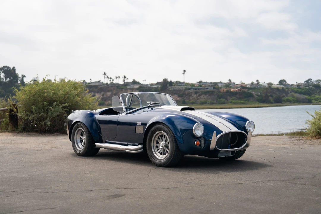 Shelby Cobra Replica - Image 16 of 31