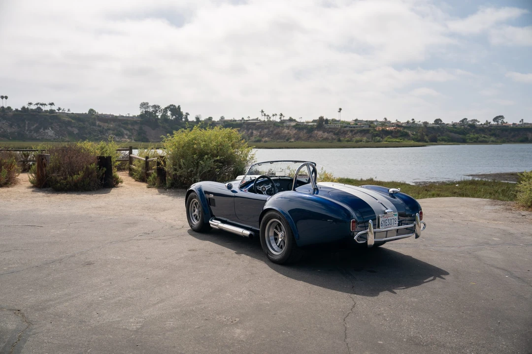 Shelby Cobra Replica - Image 25 of 31