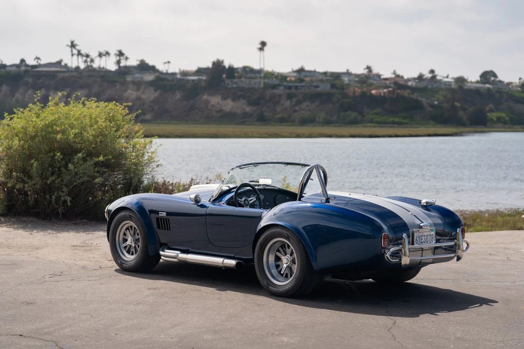 Shelby Cobra Replica - Image 27 of 31
