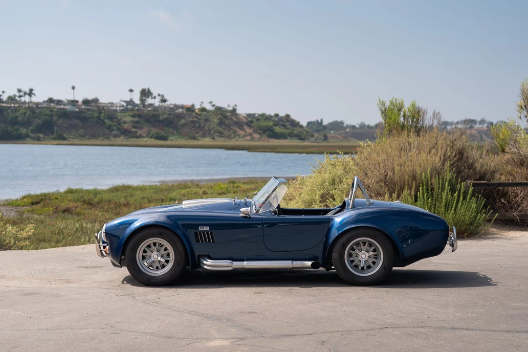Shelby Cobra Replica - Image 28 of 31
