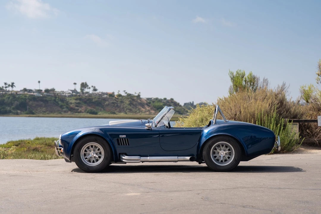 Shelby Cobra Replica - Image 29 of 31