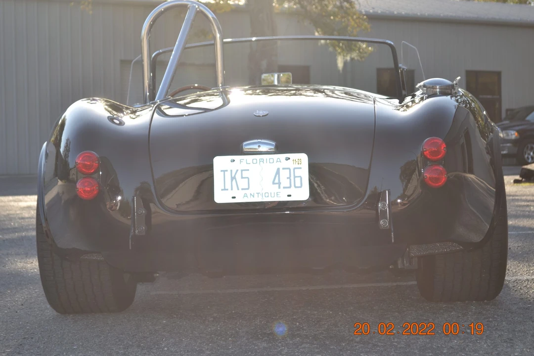 Shelby Cobra Replica - Image 15 of 31