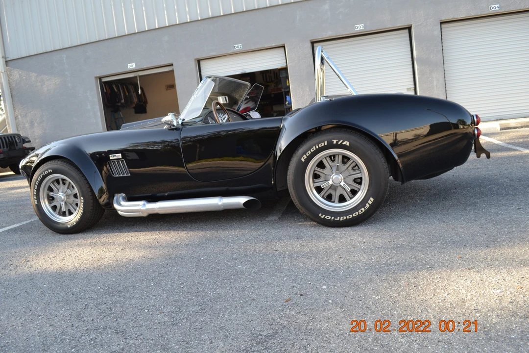 Shelby Cobra Replica - Image 10 of 31
