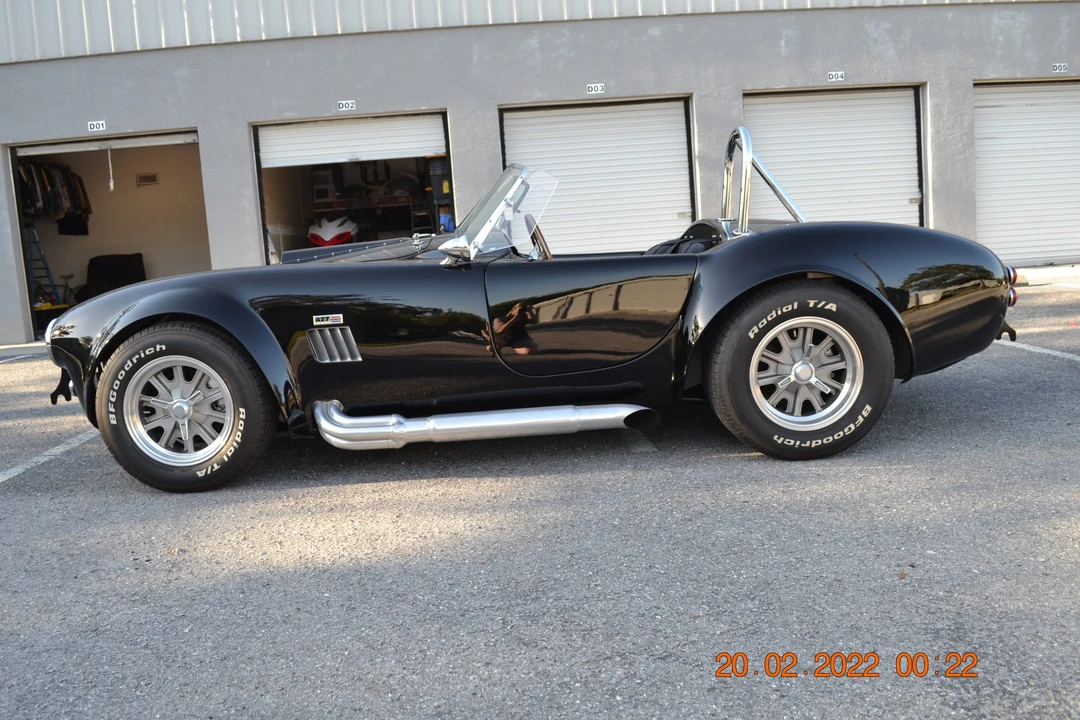 Shelby Cobra Replica - Image 9 of 31