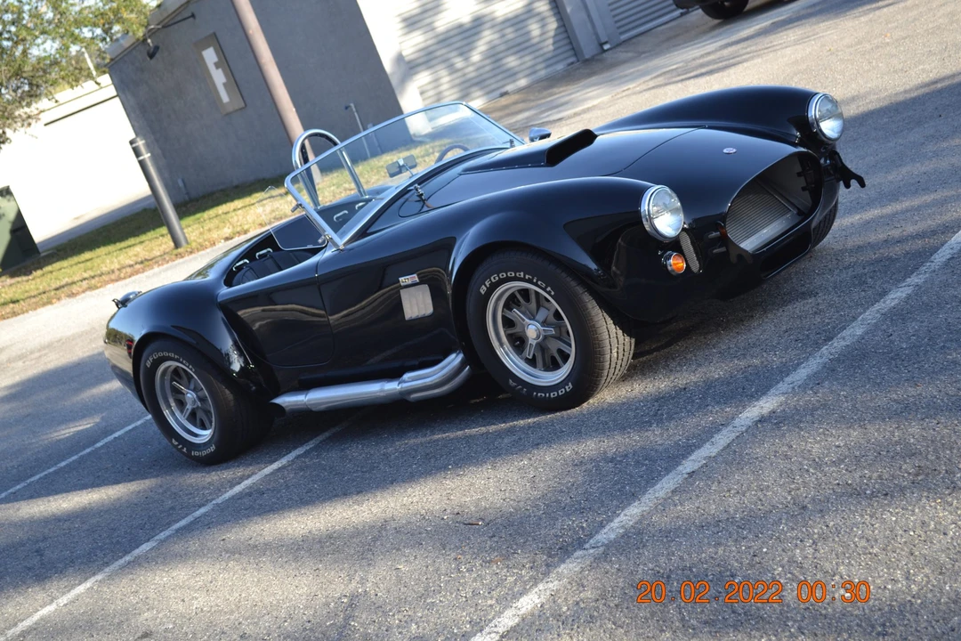 Shelby Cobra Replica - Image 18 of 31