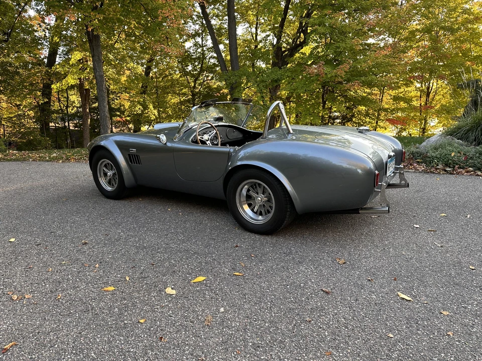 Shelby Cobra Replica - Image 12 of 31