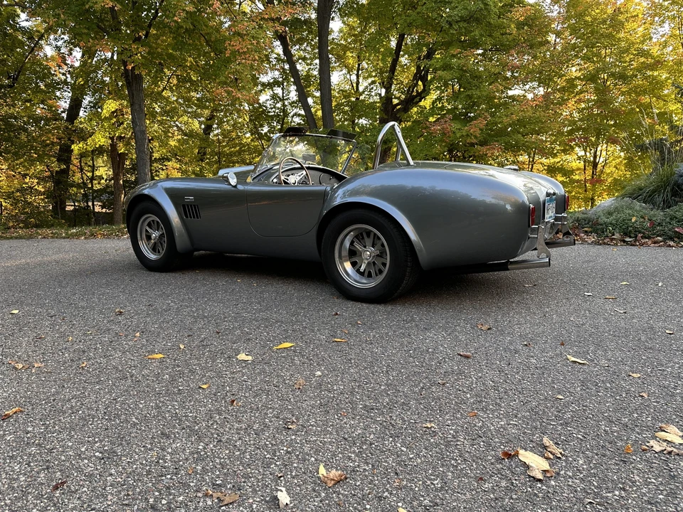 Shelby Cobra Replica - Image 13 of 31
