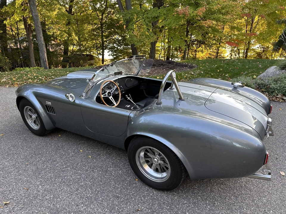 Shelby Cobra Replica - Image 16 of 31