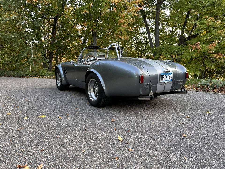 Shelby Cobra Replica - Image 19 of 31
