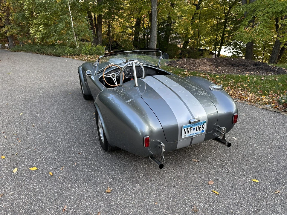 Shelby Cobra Replica - Image 21 of 31