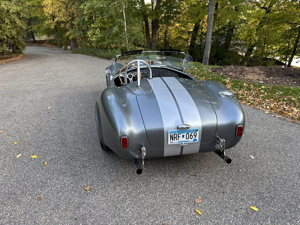 Shelby Cobra Replica - Image 23 of 31