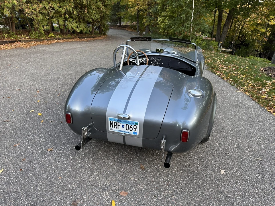 Shelby Cobra Replica - Image 26 of 31