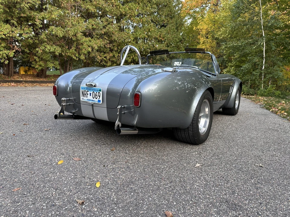 Shelby Cobra Replica - Image 29 of 31