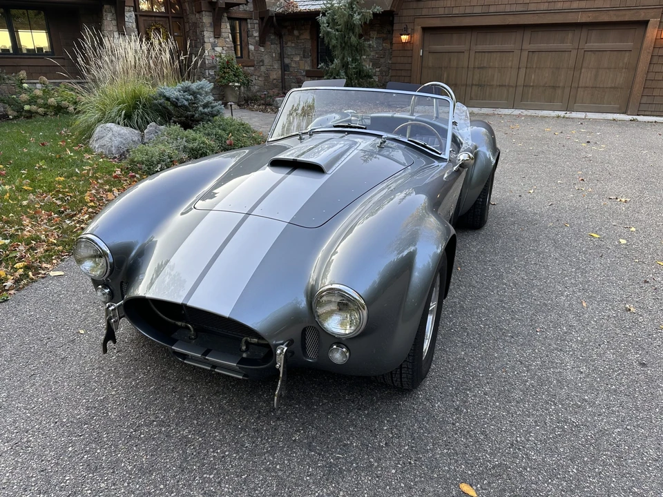Shelby Cobra Replica - Image 2 of 31