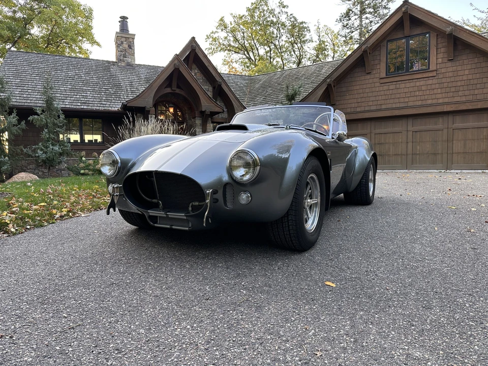 Shelby Cobra Replica - Image 3 of 31