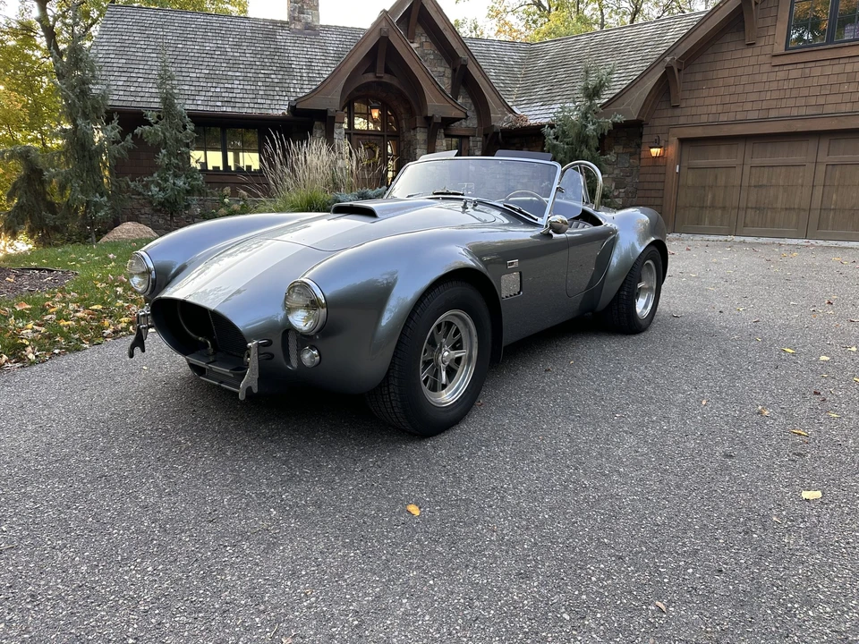 Shelby Cobra Replica - Image 5 of 31
