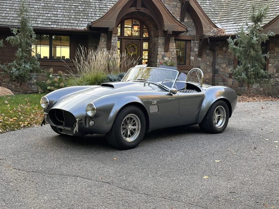 Shelby Cobra Replica - Image 7 of 31