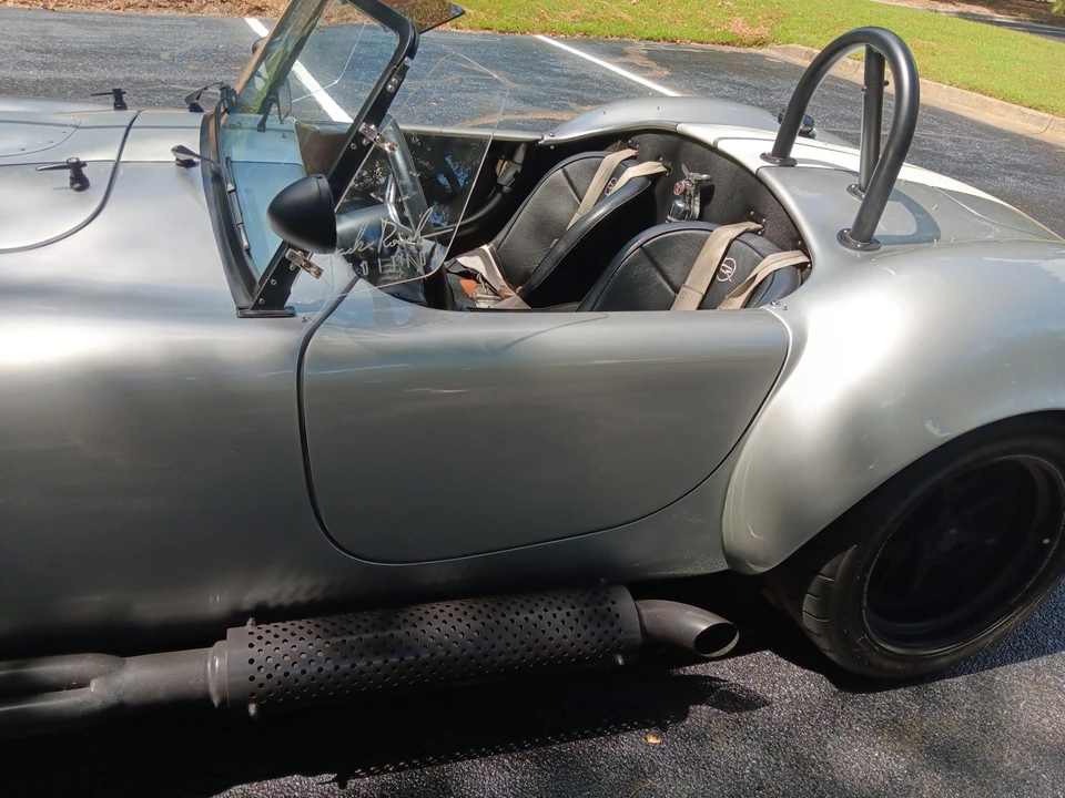 Shelby Cobra Replica - Image 22 of 31