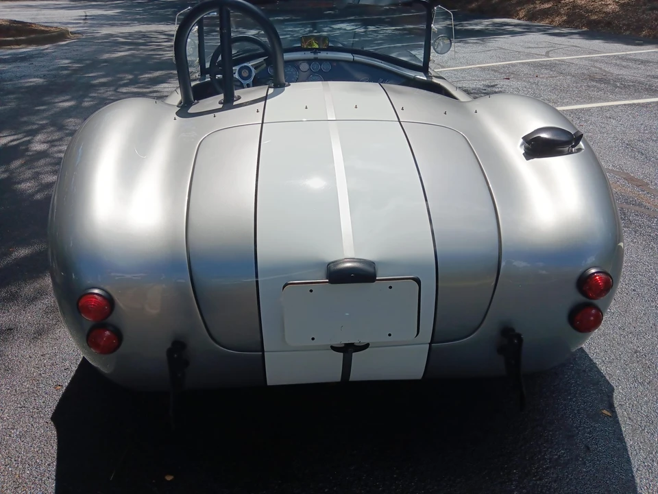 Shelby Cobra Replica - Image 27 of 31