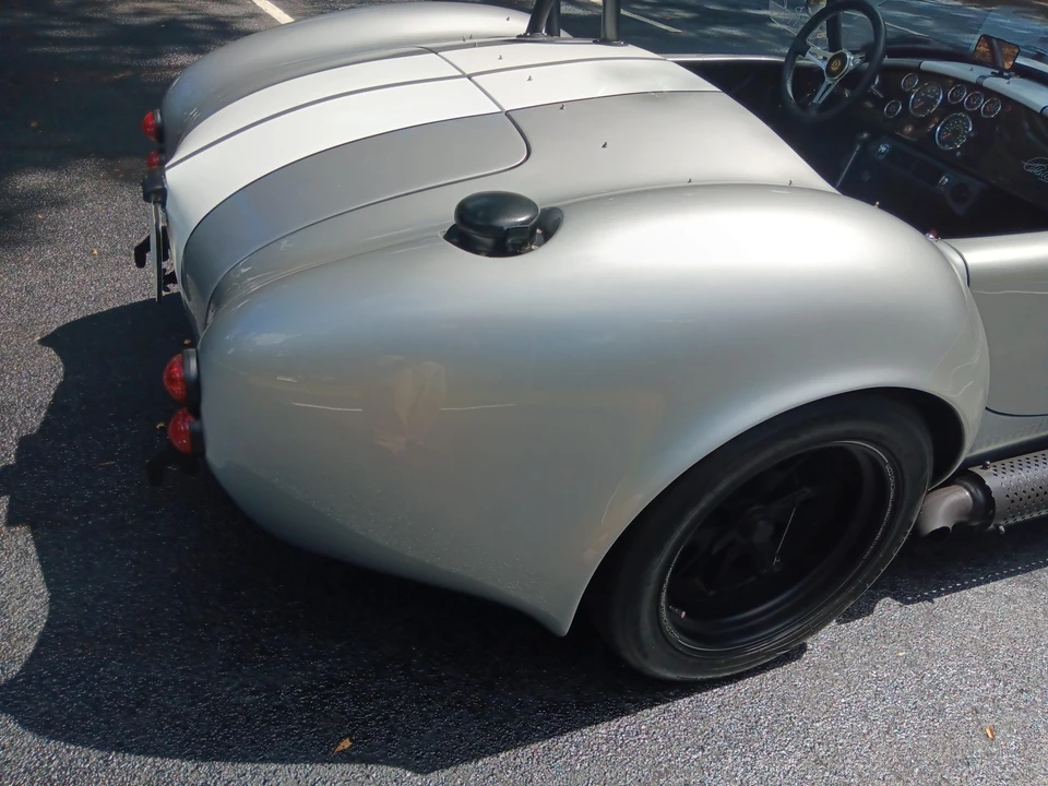 Shelby Cobra Replica - Image 29 of 31