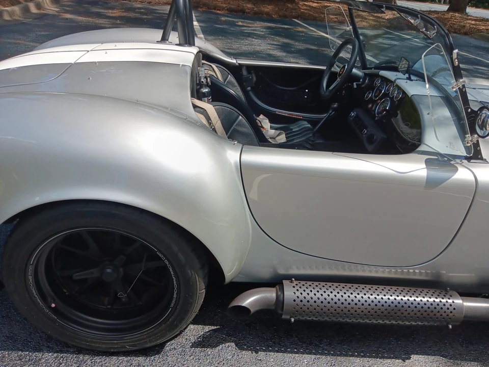 Shelby Cobra Replica - Image 30 of 31