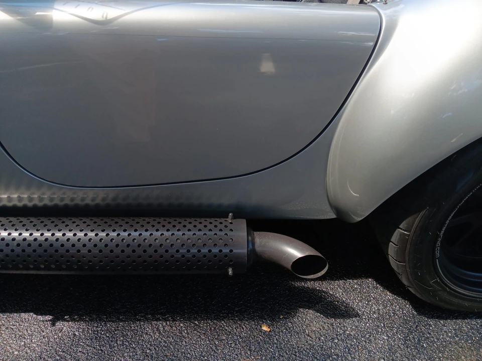 Shelby Cobra Replica - Image 24 of 31
