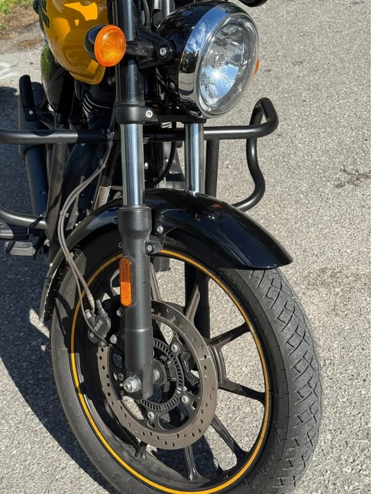 2023 Royal Enfield - Image 2 of 4