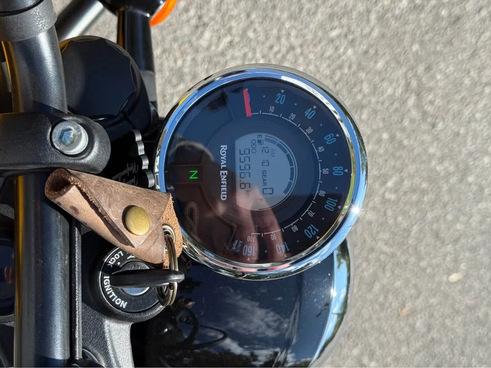 2023 Royal Enfield - Image 3 of 4