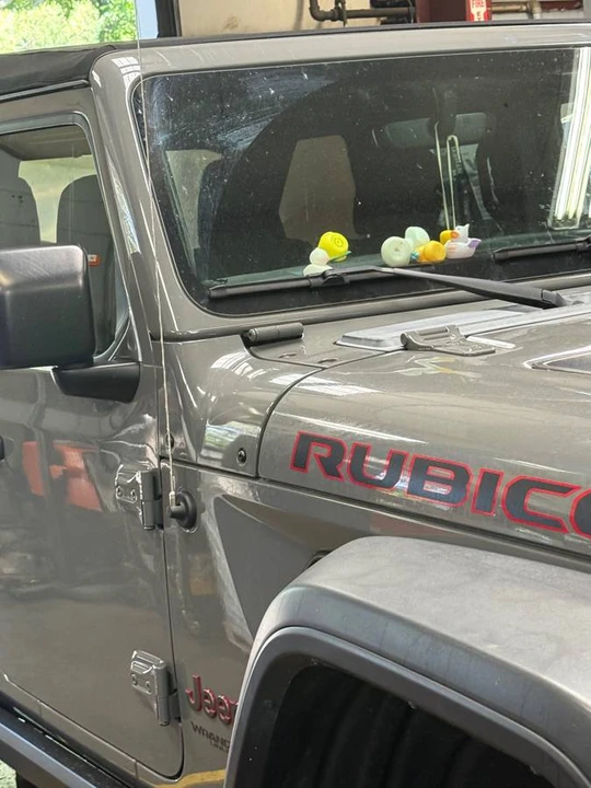 2020 Jeep JL Wrangler - Image 3 of 7