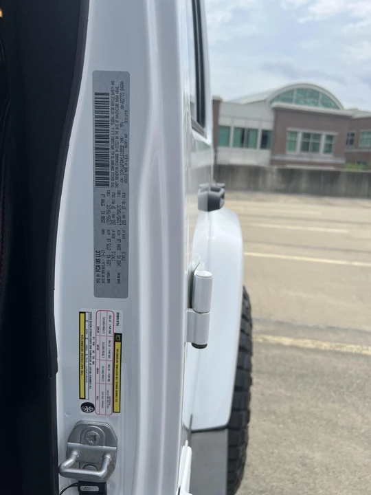 2017 Jeep JK Wrangler - Image 27 of 31