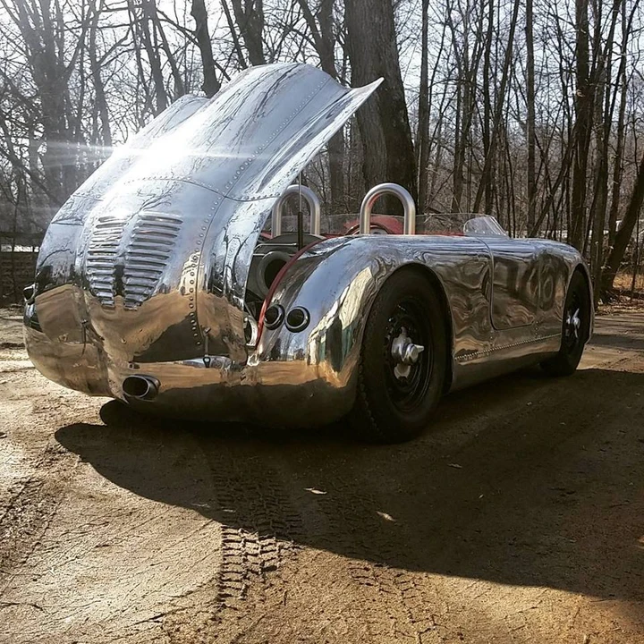 Porsche Sports Prototypes Replica - Image 18 of 31