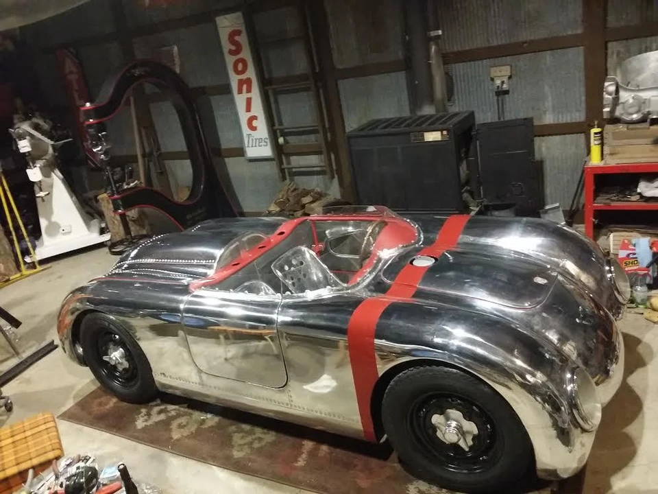 Porsche Sports Prototypes Replica - Image 20 of 31