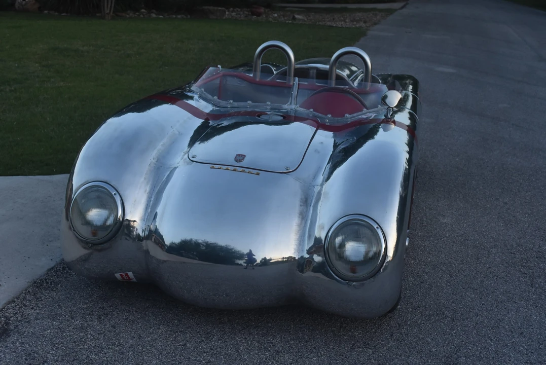 Porsche Sports Prototypes Replica - Image 8 of 31