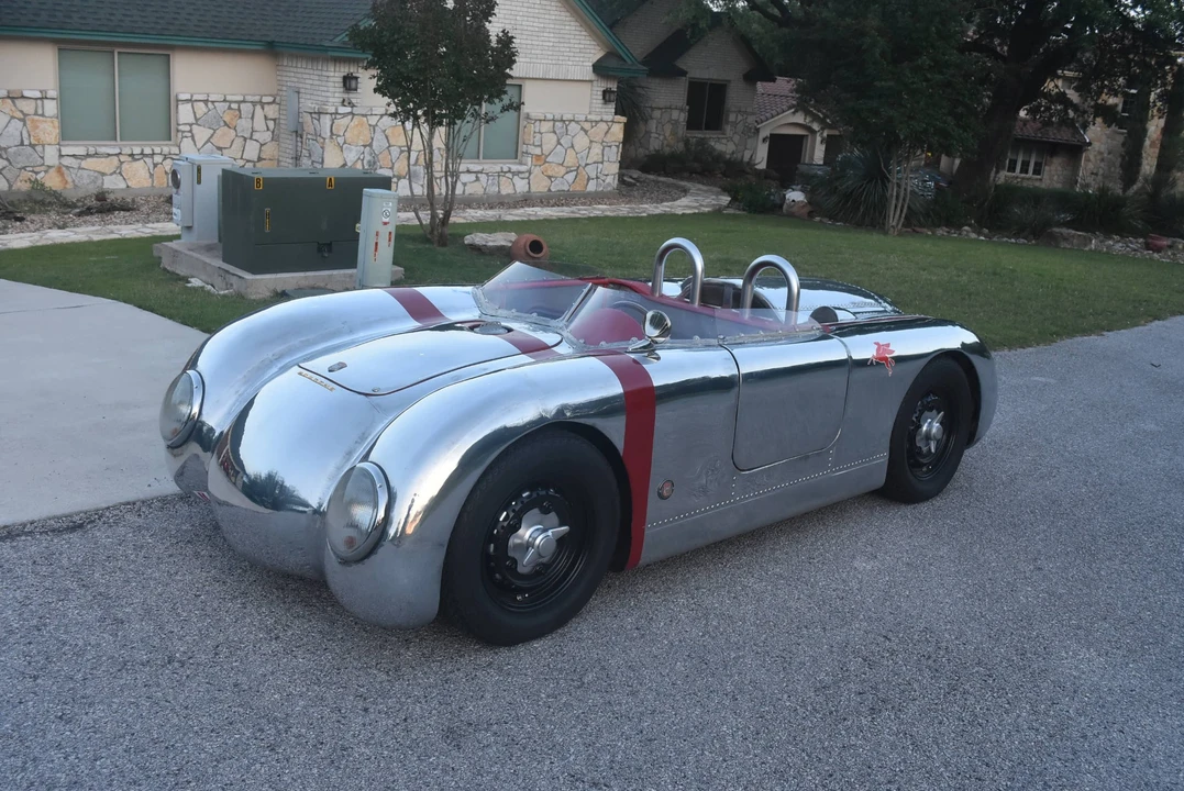 Porsche Sports Prototypes Replica - Image 5 of 31