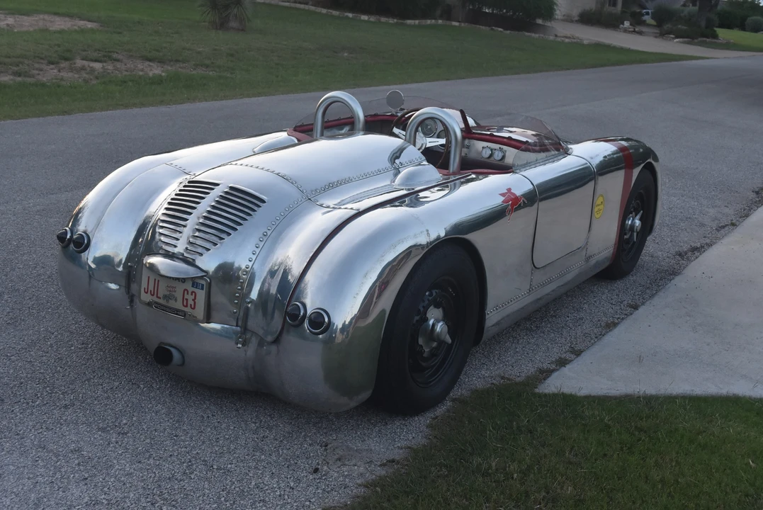 Porsche Sports Prototypes Replica - Image 11 of 31