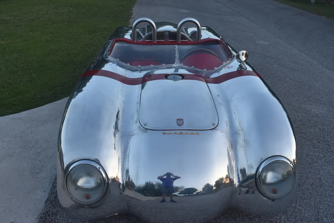 Porsche Sports Prototypes Replica - Image 9 of 31