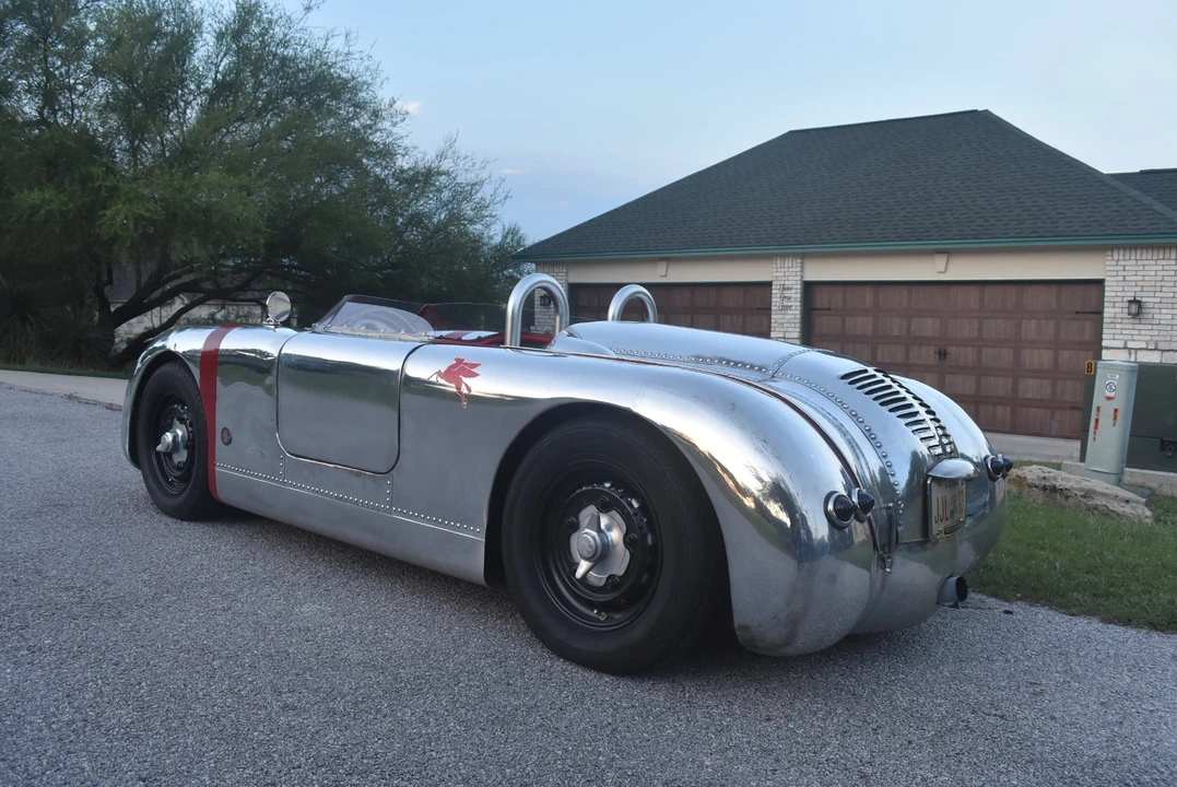 Porsche Sports Prototypes Replica - Image 2 of 31