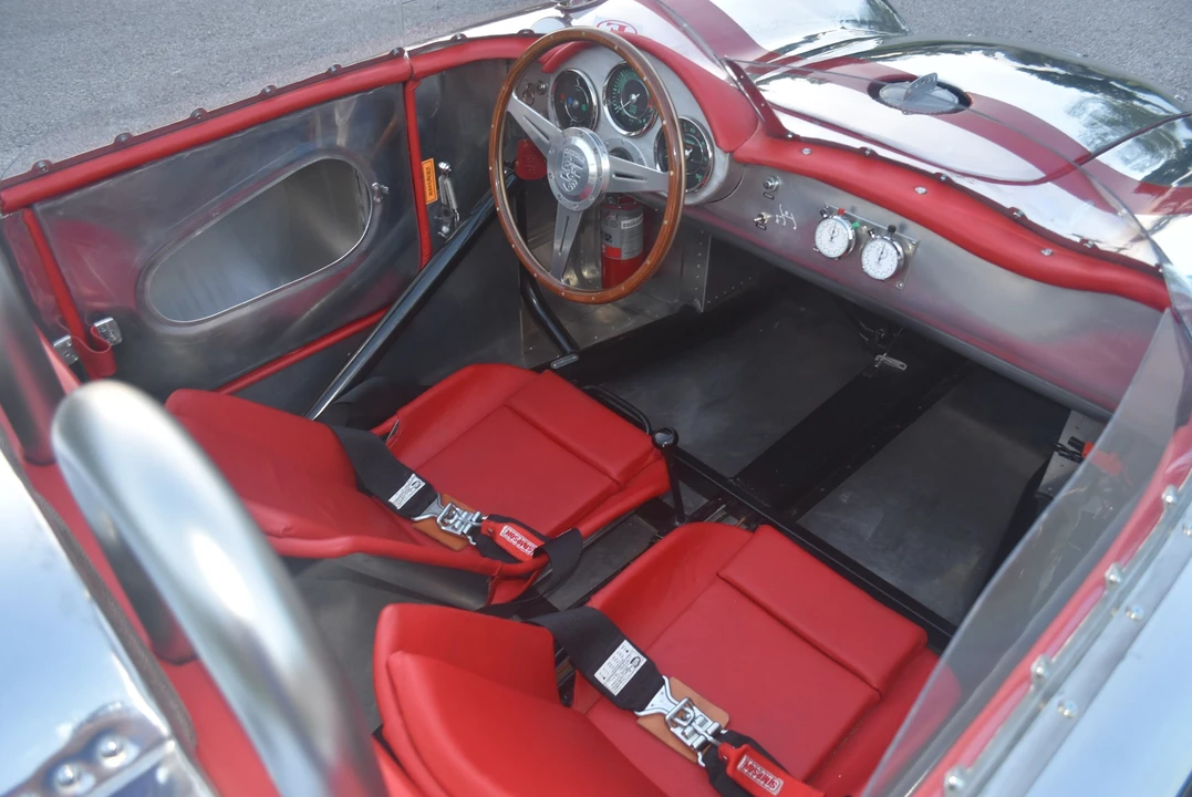 Porsche Sports Prototypes Replica - Image 30 of 31