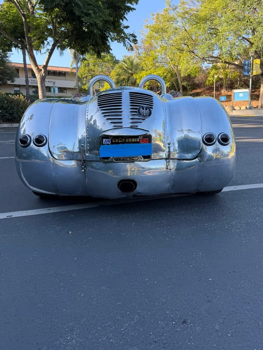 Vehicle image 17 of 31