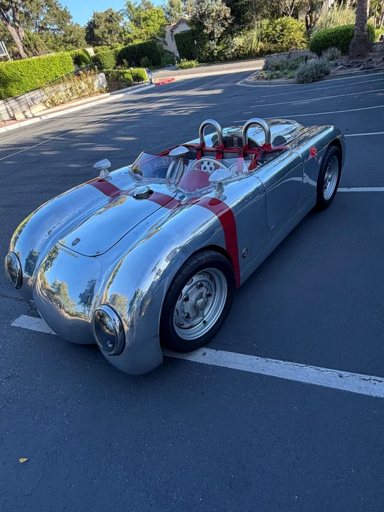 Vehicle image 5 of 31