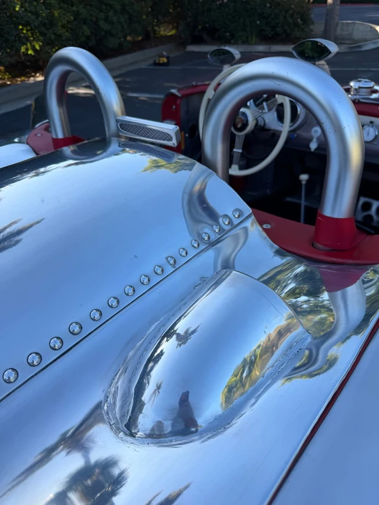 Vehicle image 26 of 31