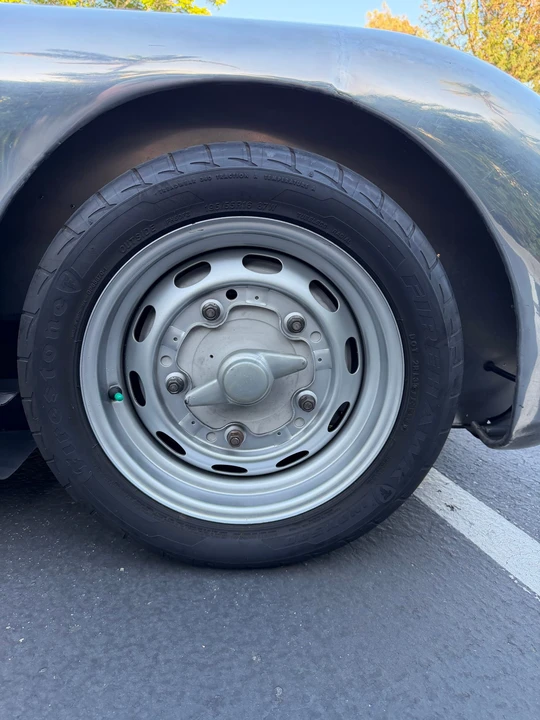 Vehicle image 29 of 31