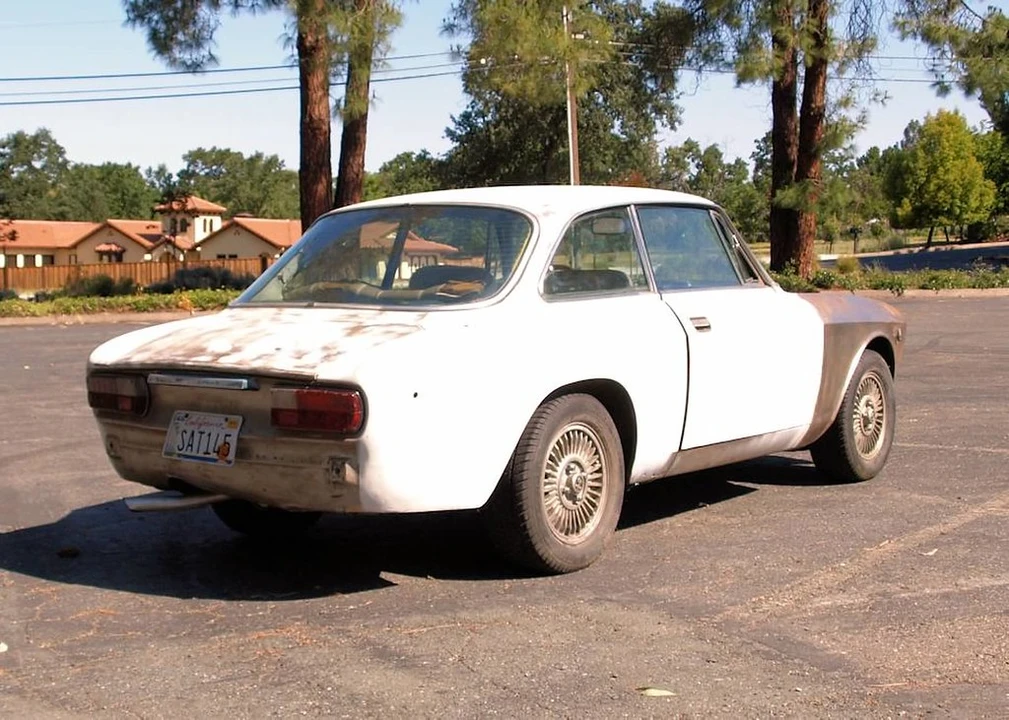 1974 Alfa Romeo 2000 GT Veloce - Image 5 of 31
