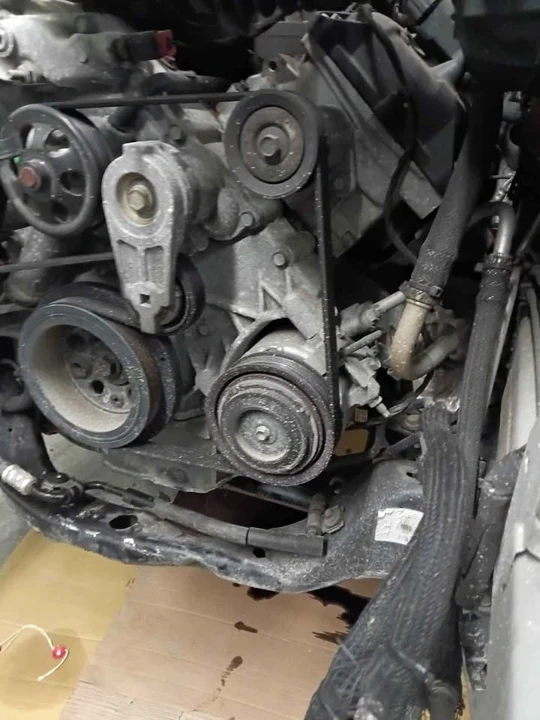 Parts & Memorabilia Engines - Image 3 of 10