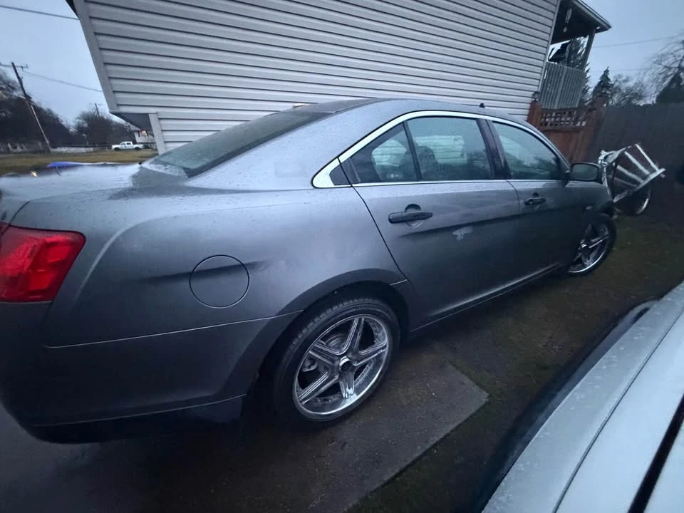 Ford Taurus 6th Gen - Image 3 of 11