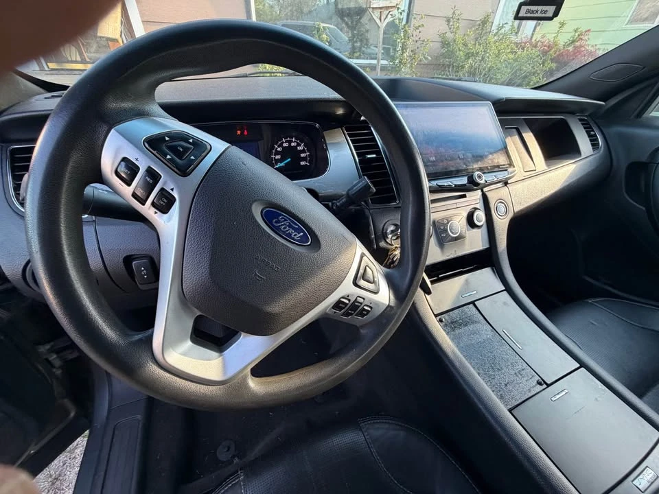 Ford Taurus 6th Gen - Image 7 of 11