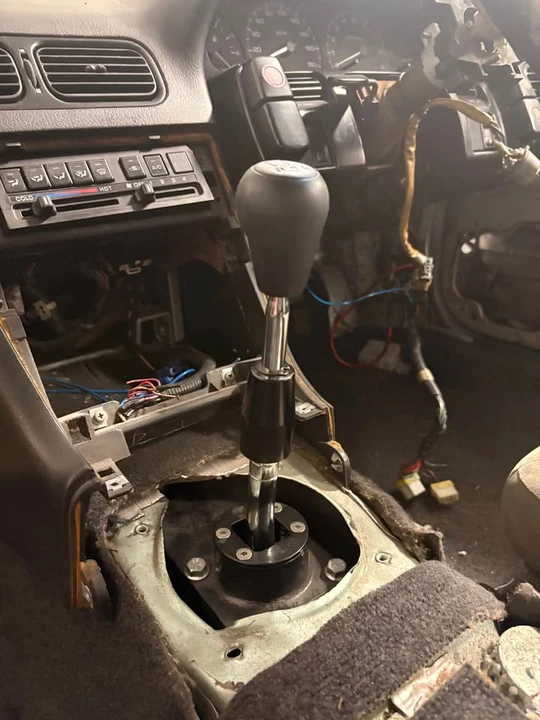 Parts & Memorabilia Engines - Image 3 of 4