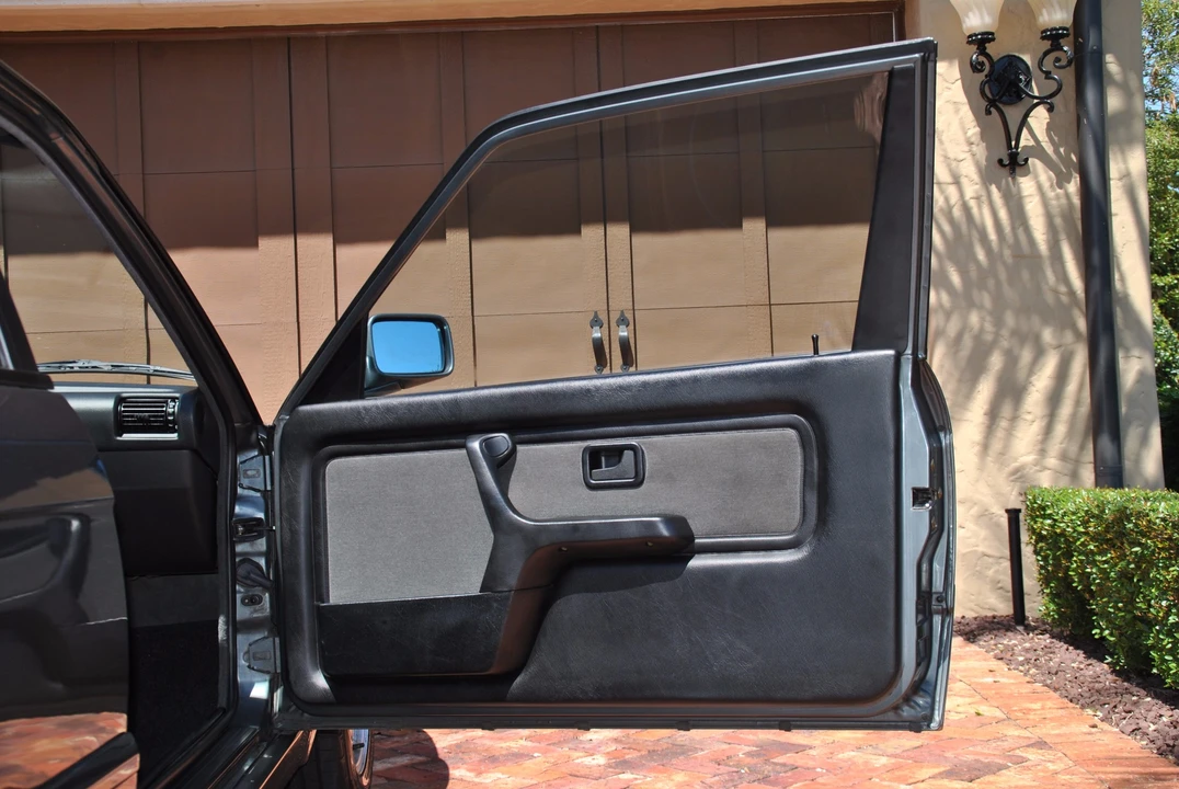 1988 BMW E30 3 Series - Image 29 of 31